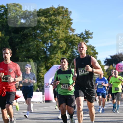 07.09.2025 - BARMER Alsterlauf Dr. Thomas Lammeyer http://msf.ph/oto/8708654 07.09.2025 09:31:23 Laufen 22, 448, 5921, 5474, 5880, 2174 meine-sportfotos.de