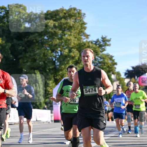 07.09.2025 - BARMER Alsterlauf Dr. Thomas Lammeyer http://msf.ph/oto/8708656 07.09.2025 09:31:24 Laufen 5807, 5921, 5474, 2174 meine-sportfotos.de