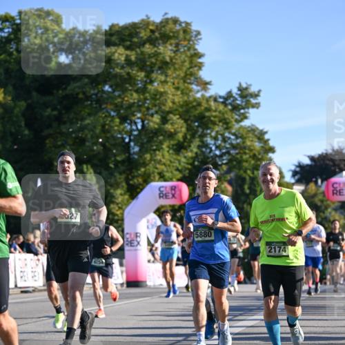 07.09.2025 - BARMER Alsterlauf Dr. Thomas Lammeyer http://msf.ph/oto/8708669 07.09.2025 09:31:26 Laufen 327, 5880, 2174 meine-sportfotos.de