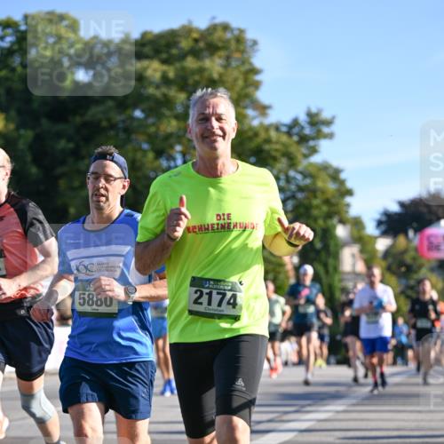 07.09.2025 - BARMER Alsterlauf Dr. Thomas Lammeyer http://msf.ph/oto/8708679 07.09.2025 09:31:27 Laufen 5880, 21740 meine-sportfotos.de