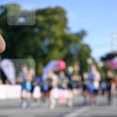 07.09.2025 - BARMER Alsterlauf Dr. Thomas Lammeyer http://msf.ph/oto/8708686 07.09.2025 09:31:28 Laufen  meine-sportfotos.de