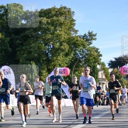 07.09.2025 - BARMER Alsterlauf Dr. Thomas Lammeyer http://msf.ph/oto/8708691 07.09.2025 09:31:30 Laufen 4988, 3529, 3812, 4326, 75, 2011, 357, 4043 meine-sportfotos.de