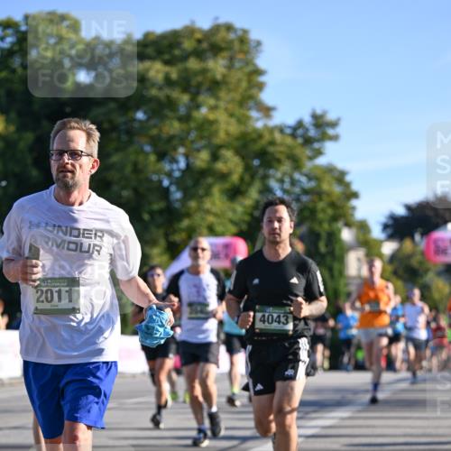 07.09.2025 - BARMER Alsterlauf Dr. Thomas Lammeyer http://msf.ph/oto/8708709 07.09.2025 09:31:32 Laufen 36, 2011, 4043 meine-sportfotos.de