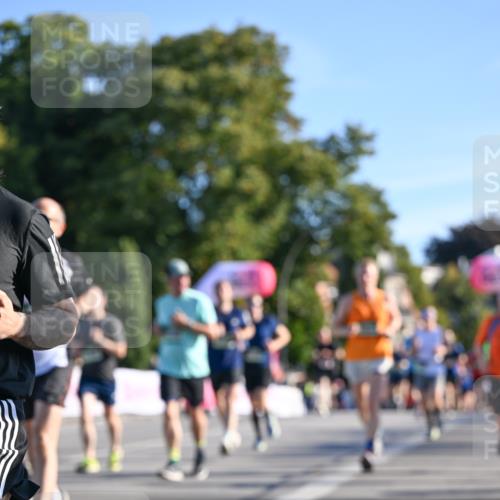 07.09.2025 - BARMER Alsterlauf Dr. Thomas Lammeyer http://msf.ph/oto/8708718 07.09.2025 09:31:34 Laufen  meine-sportfotos.de