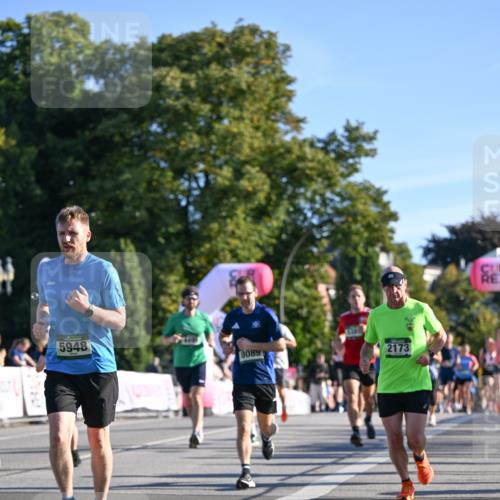 07.09.2025 - BARMER Alsterlauf Dr. Thomas Lammeyer http://msf.ph/oto/8708752 07.09.2025 09:31:40 Laufen 5948, 8089, 2173 meine-sportfotos.de