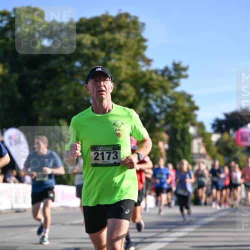 07.09.2025 - BARMER Alsterlauf Dr. Thomas Lammeyer http://msf.ph/oto/8708761 07.09.2025 09:31:43 Laufen 36, 2173 meine-sportfotos.de