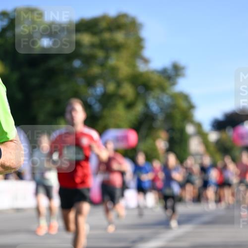 07.09.2025 - BARMER Alsterlauf Dr. Thomas Lammeyer http://msf.ph/oto/8708766 07.09.2025 09:31:44 Laufen  meine-sportfotos.de