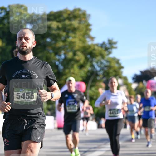 07.09.2025 - BARMER Alsterlauf Dr. Thomas Lammeyer http://msf.ph/oto/8708886 07.09.2025 09:32:03 Laufen 36, 5455, 4453, 554 meine-sportfotos.de