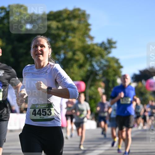 07.09.2025 - BARMER Alsterlauf Dr. Thomas Lammeyer http://msf.ph/oto/8708895 07.09.2025 09:32:05 Laufen 36, 4453 meine-sportfotos.de