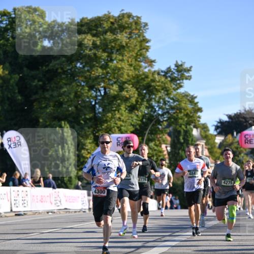 07.09.2025 - BARMER Alsterlauf Dr. Thomas Lammeyer http://msf.ph/oto/8708925 07.09.2025 09:32:09 Laufen 4300, 2776, 4848, 4275 meine-sportfotos.de