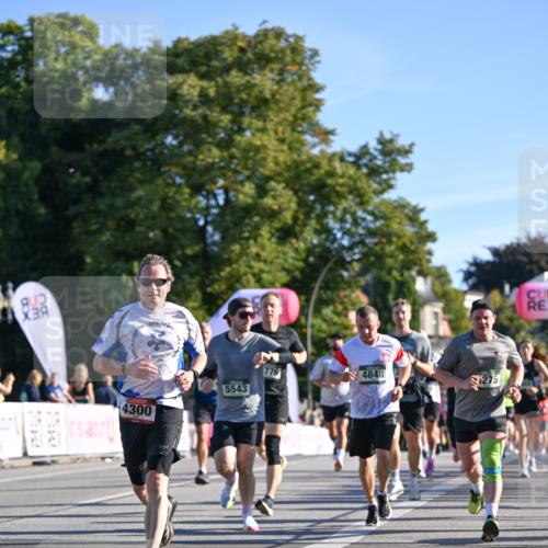 07.09.2025 - BARMER Alsterlauf Dr. Thomas Lammeyer http://msf.ph/oto/8708930 07.09.2025 09:32:10 Laufen 4300, 5543, 776, 4848, 275 meine-sportfotos.de