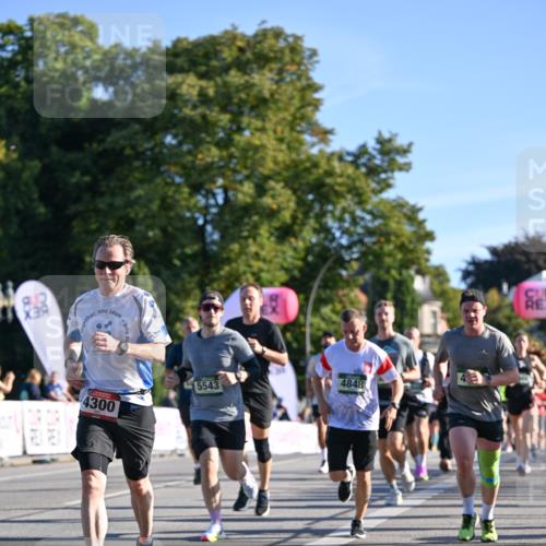 07.09.2025 - BARMER Alsterlauf Dr. Thomas Lammeyer http://msf.ph/oto/8708932 07.09.2025 09:32:10 Laufen 55, 4300, 5543, 4848 meine-sportfotos.de