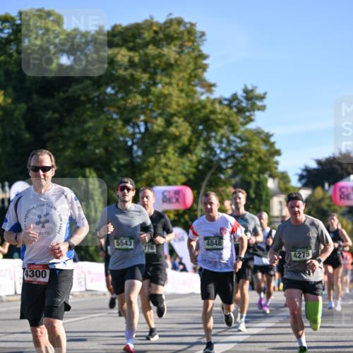 07.09.2025 - BARMER Alsterlauf Dr. Thomas Lammeyer http://msf.ph/oto/8708934 07.09.2025 09:32:11 Laufen 5543, 4300, 4848, 4275 meine-sportfotos.de