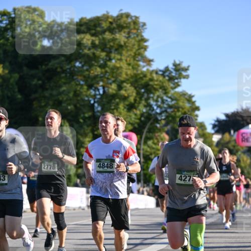 07.09.2025 - BARMER Alsterlauf Dr. Thomas Lammeyer http://msf.ph/oto/8708942 07.09.2025 09:32:12 Laufen 2776, 43, 4848, 4275 meine-sportfotos.de