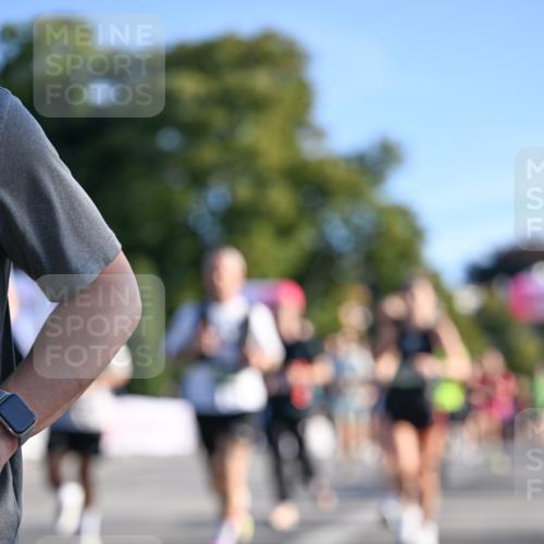 07.09.2025 - BARMER Alsterlauf Dr. Thomas Lammeyer http://msf.ph/oto/8708955 07.09.2025 09:32:14 Laufen  meine-sportfotos.de