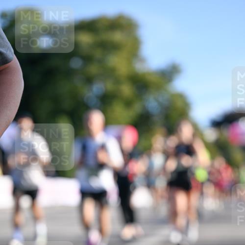 07.09.2025 - BARMER Alsterlauf Dr. Thomas Lammeyer http://msf.ph/oto/8708956 07.09.2025 09:32:14 Laufen  meine-sportfotos.de