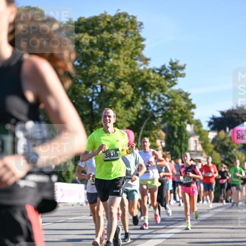 07.09.2025 - BARMER Alsterlauf Dr. Thomas Lammeyer http://msf.ph/oto/8708975 07.09.2025 09:32:17 Laufen 3835, 86, 4267 meine-sportfotos.de