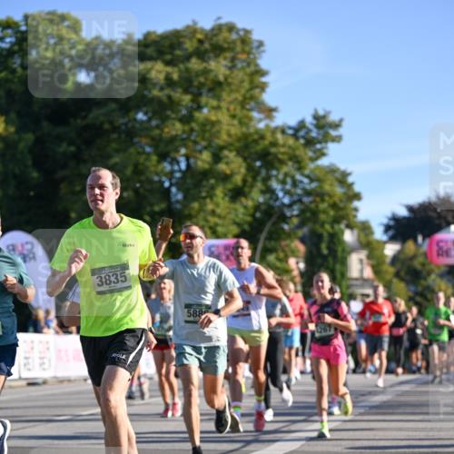 07.09.2025 - BARMER Alsterlauf Dr. Thomas Lammeyer http://msf.ph/oto/8708980 07.09.2025 09:32:17 Laufen 3835, 588, 1267 meine-sportfotos.de