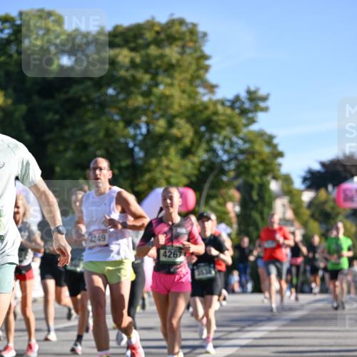 07.09.2025 - BARMER Alsterlauf Dr. Thomas Lammeyer http://msf.ph/oto/8708992 07.09.2025 09:32:19 Laufen 4249, 42676 meine-sportfotos.de