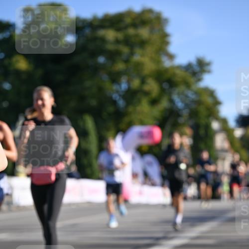 07.09.2025 - BARMER Alsterlauf Dr. Thomas Lammeyer http://msf.ph/oto/8709021 07.09.2025 09:32:26 Laufen  meine-sportfotos.de