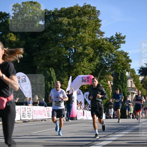 07.09.2025 - BARMER Alsterlauf Dr. Thomas Lammeyer http://msf.ph/oto/8709024 07.09.2025 09:32:26 Laufen 4981, 500, 4956, 4956, 2451, 343 meine-sportfotos.de