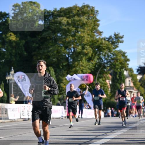 07.09.2025 - BARMER Alsterlauf Dr. Thomas Lammeyer http://msf.ph/oto/8709037 07.09.2025 09:32:28 Laufen 5005 meine-sportfotos.de
