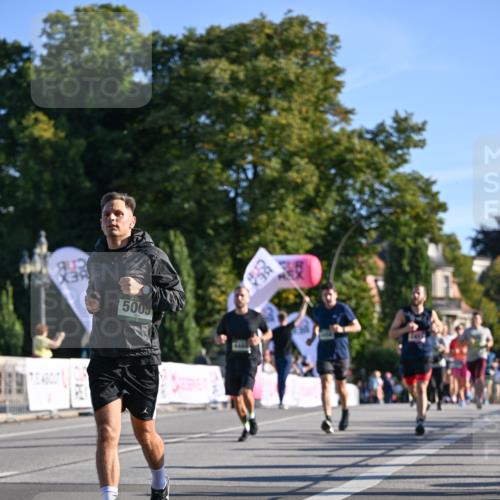 07.09.2025 - BARMER Alsterlauf Dr. Thomas Lammeyer http://msf.ph/oto/8709038 07.09.2025 09:32:28 Laufen 5005 meine-sportfotos.de