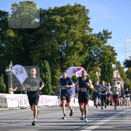 07.09.2025 - BARMER Alsterlauf Dr. Thomas Lammeyer http://msf.ph/oto/8709047 07.09.2025 09:32:30 Laufen 4956, 4460, 2451, 2414, 34 meine-sportfotos.de