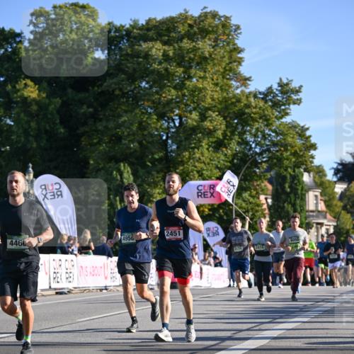 07.09.2025 - BARMER Alsterlauf Dr. Thomas Lammeyer http://msf.ph/oto/8709051 07.09.2025 09:32:31 Laufen 4460, 4956, 2451, 6174, 2419, 8050 meine-sportfotos.de