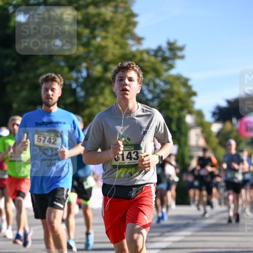 07.09.2025 - BARMER Alsterlauf Dr. Thomas Lammeyer http://msf.ph/oto/8709077 07.09.2025 09:32:39 Laufen 5742, 143 meine-sportfotos.de