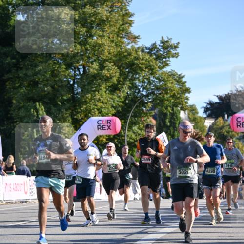 07.09.2025 - BARMER Alsterlauf Dr. Thomas Lammeyer http://msf.ph/oto/8709093 07.09.2025 09:32:42 Laufen 8284, 129, 830, 2920, 3599, 8290, 5026, 554, 3948 meine-sportfotos.de