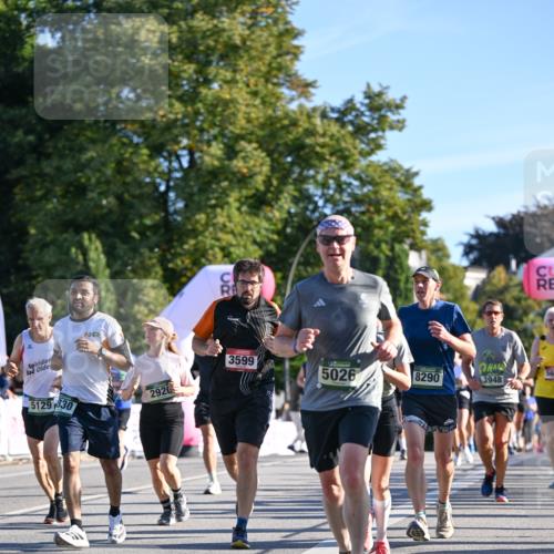 07.09.2025 - BARMER Alsterlauf Dr. Thomas Lammeyer http://msf.ph/oto/8709101 07.09.2025 09:32:43 Laufen 5129, 830, 3599, 5026, 8290, 3948, 560, 2920, 54 meine-sportfotos.de