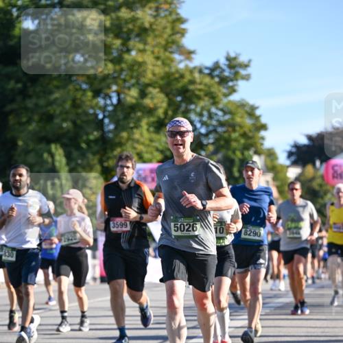 07.09.2025 - BARMER Alsterlauf Dr. Thomas Lammeyer http://msf.ph/oto/8709104 07.09.2025 09:32:43 Laufen 830, 2920, 3599, 5026, 10, 8290 meine-sportfotos.de