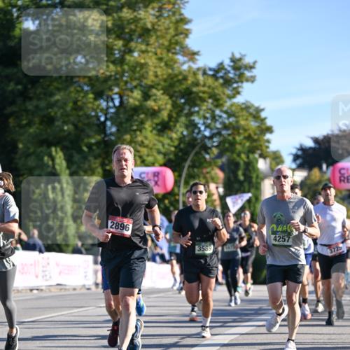 07.09.2025 - BARMER Alsterlauf Dr. Thomas Lammeyer http://msf.ph/oto/8709150 07.09.2025 09:32:51 Laufen 2896, 3589, 4257, 3725 meine-sportfotos.de