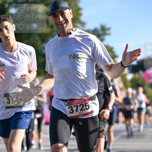 07.09.2025 - BARMER Alsterlauf Dr. Thomas Lammeyer http://msf.ph/oto/8709173 07.09.2025 09:32:55 Laufen 32, 2449, 10, 36, 3725 meine-sportfotos.de