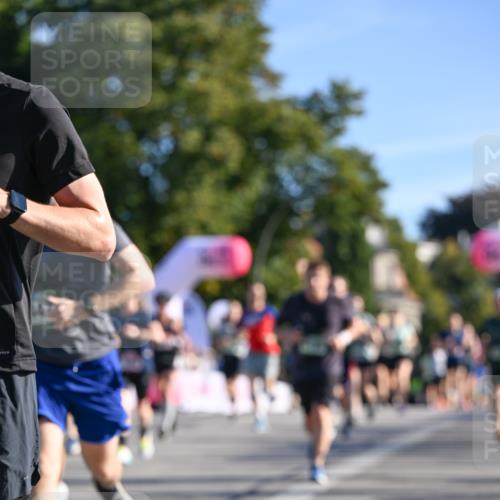 07.09.2025 - BARMER Alsterlauf Dr. Thomas Lammeyer http://msf.ph/oto/8709222 07.09.2025 09:33:03 Laufen  meine-sportfotos.de