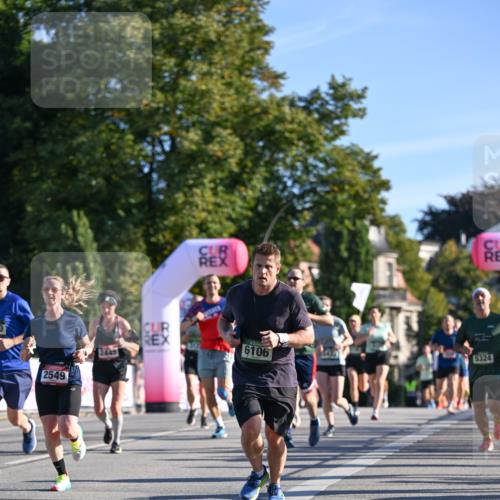 07.09.2025 - BARMER Alsterlauf Dr. Thomas Lammeyer http://msf.ph/oto/8709228 07.09.2025 09:33:04 Laufen 2549, 2445, 6106, 5324, 54 meine-sportfotos.de