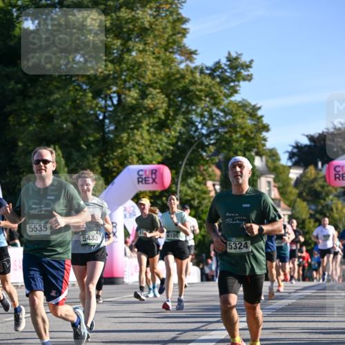 07.09.2025 - BARMER Alsterlauf Dr. Thomas Lammeyer http://msf.ph/oto/8709247 07.09.2025 09:33:07 Laufen 5535, 81, 5433, 6105, 5324, 54 meine-sportfotos.de