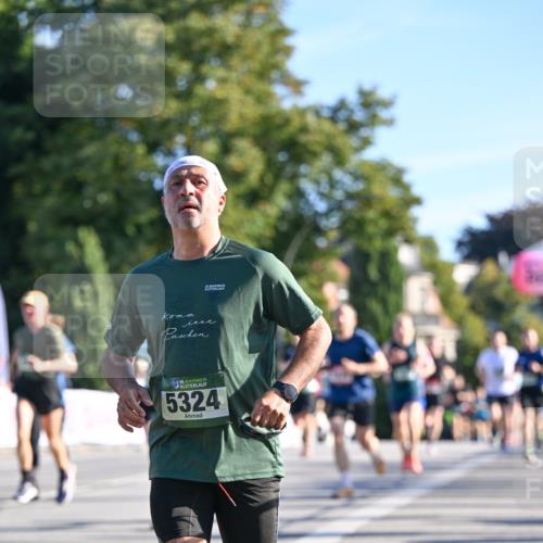 07.09.2025 - BARMER Alsterlauf Dr. Thomas Lammeyer http://msf.ph/oto/8709257 07.09.2025 09:33:08 Laufen 36, 5324 meine-sportfotos.de