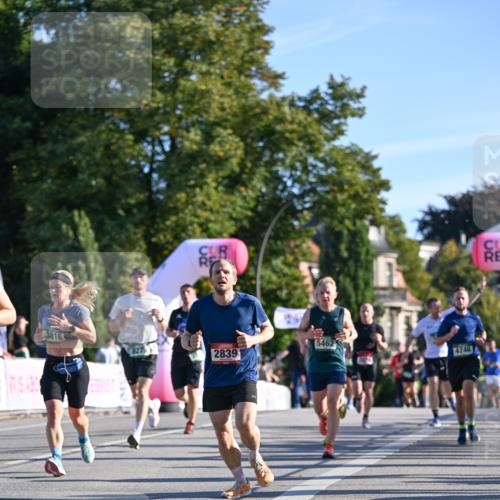 07.09.2025 - BARMER Alsterlauf Dr. Thomas Lammeyer http://msf.ph/oto/8709265 07.09.2025 09:33:10 Laufen 3816, 5462, 2839, 4746 meine-sportfotos.de