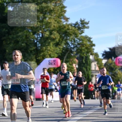 07.09.2025 - BARMER Alsterlauf Dr. Thomas Lammeyer http://msf.ph/oto/8709273 07.09.2025 09:33:11 Laufen 2839, 5462, 4746, 54 meine-sportfotos.de