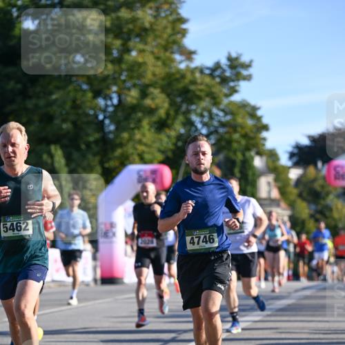 07.09.2025 - BARMER Alsterlauf Dr. Thomas Lammeyer http://msf.ph/oto/8709287 07.09.2025 09:33:13 Laufen 5462, 20216, 4746 meine-sportfotos.de