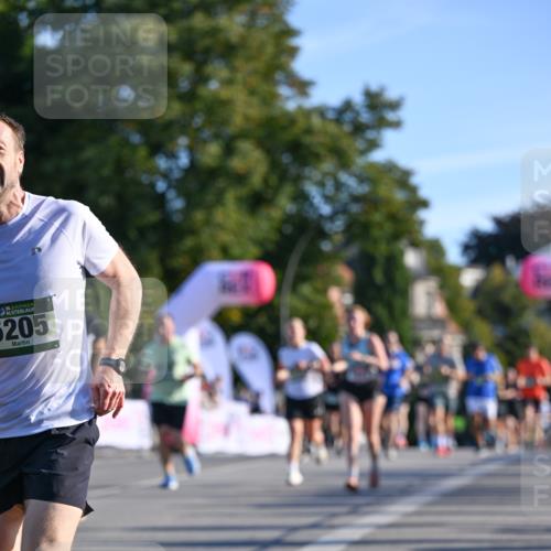 07.09.2025 - BARMER Alsterlauf Dr. Thomas Lammeyer http://msf.ph/oto/8709302 07.09.2025 09:33:16 Laufen 56, 5205 meine-sportfotos.de
