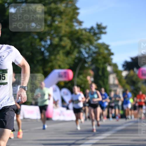 07.09.2025 - BARMER Alsterlauf Dr. Thomas Lammeyer http://msf.ph/oto/8709303 07.09.2025 09:33:16 Laufen 05 meine-sportfotos.de