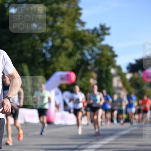 07.09.2025 - BARMER Alsterlauf Dr. Thomas Lammeyer http://msf.ph/oto/8709304 07.09.2025 09:33:16 Laufen  meine-sportfotos.de