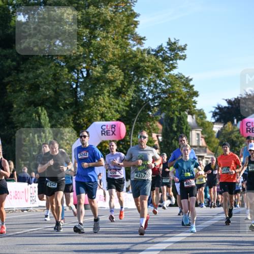 07.09.2025 - BARMER Alsterlauf Dr. Thomas Lammeyer http://msf.ph/oto/8709333 07.09.2025 09:33:20 Laufen 5342, 3242, 202, 5, 2429, 6225, 4337, 5253, 4078, 54, 380 meine-sportfotos.de