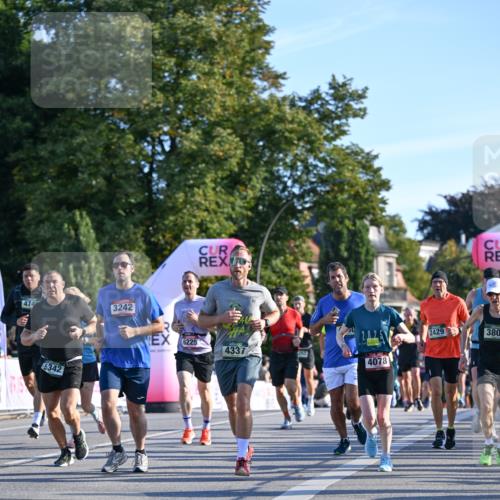 07.09.2025 - BARMER Alsterlauf Dr. Thomas Lammeyer http://msf.ph/oto/8709335 07.09.2025 09:33:21 Laufen 474, 3242, 5342, 2429, 6225, 4337, 4078, 54, 380 meine-sportfotos.de