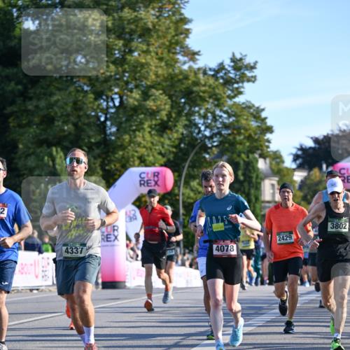 07.09.2025 - BARMER Alsterlauf Dr. Thomas Lammeyer http://msf.ph/oto/8709344 07.09.2025 09:33:22 Laufen 2, 10, 4337, 4078, 2429, 3802 meine-sportfotos.de