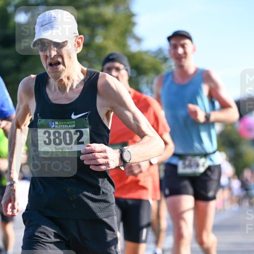 07.09.2025 - BARMER Alsterlauf Dr. Thomas Lammeyer http://msf.ph/oto/8709364 07.09.2025 09:33:26 Laufen 36, 3802 meine-sportfotos.de