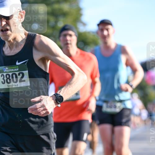 07.09.2025 - BARMER Alsterlauf Dr. Thomas Lammeyer http://msf.ph/oto/8709365 07.09.2025 09:33:26 Laufen 3802 meine-sportfotos.de
